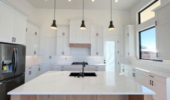 1645 S Chaparral Dr, Apple Valley, UT 84737