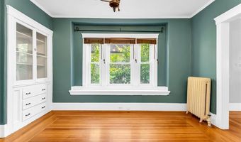 1058 Narragansett Blvd, Cranston, RI 02905
