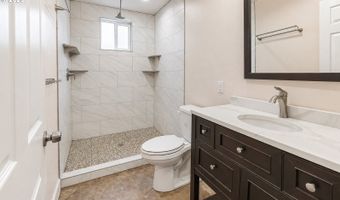 314 S HAZEL St, Brookings, OR 97415