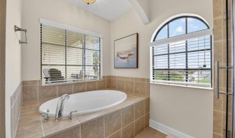 6408 MAYRA SHORES Ln, Apollo Beach, FL 33572
