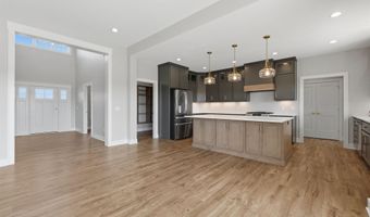 2046 Links Ln, Auburn, IN 46706