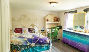 127 Swan Lake Ave, Belfast, ME 04915