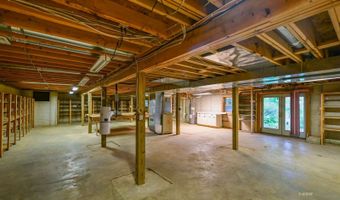 6300 Jonathan Ln, Albany, OH 45710