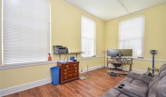 82 COURT Sq, Alexander City, AL 35010