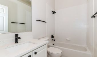 7 Shade Tree Ct, Algonquin, IL 60102