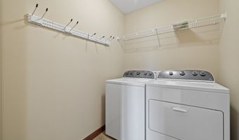 620 28th St SE, Altoona, IA 50009
