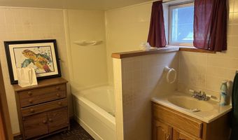 158 Moyer Ave, Alma, MI 48801