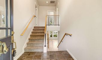 461 Holly St, Ashland, OR 97520