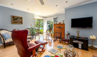 17 Ships Way, Bourne, MA 02532