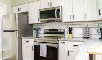 1304 SE C St, Bentonville, AR 72712