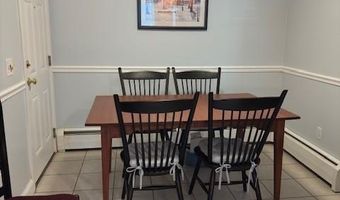 669 Metacom Ave 17, Bristol, RI 02809