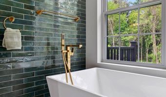 6 Robandy Rd, Andover, MA 01810