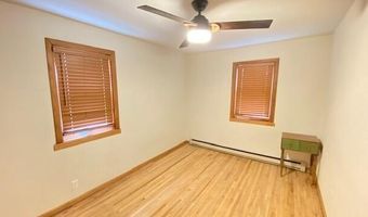 916 S Lawson St, Aberdeen, SD 57401