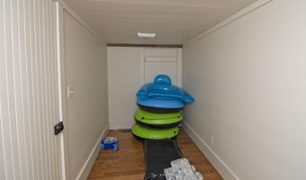 90 Taylor Ln, Alderson, WV 24910