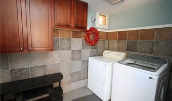 819 James St, Apex, NC 27502