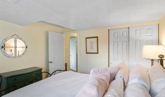 9976 N OAK Rd W, Cedar Hills, UT 84062