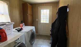 302 S 2nd St, Albert City, IA 50510