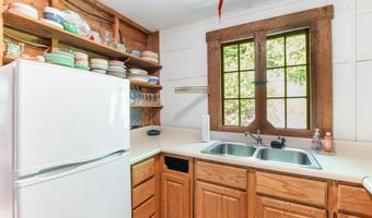 1048 Cottage Rd, Averill, VT 05903