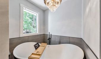 4929 Willow Creek Dr, Woodstock, GA 30188