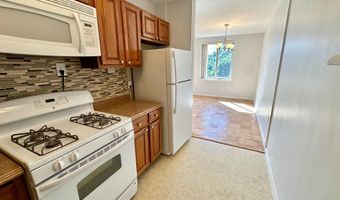 3000 SPOUT RUN Pkwy D404, Arlington, VA 22201