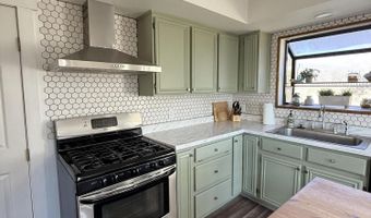 122 N PINE VIEW Dr, Central, UT 84722