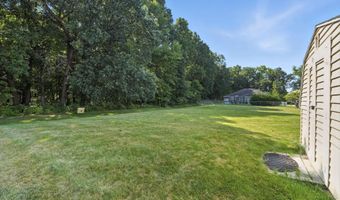 1807 McDermid Ave, Angola, IN 46703