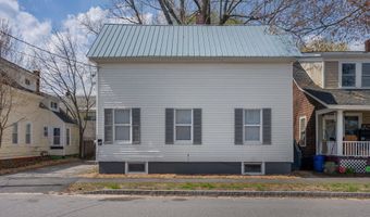 26 Vernon St, Auburn, ME 04210