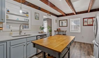 1612 W Glenville Rd, Amsterdam, NY 12010
