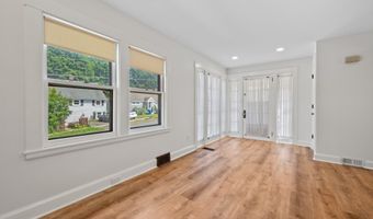 16 Bethel St, Bristol, CT 06010