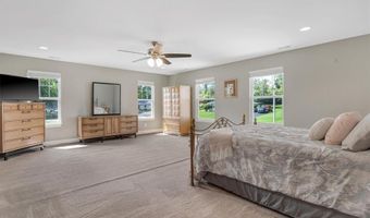 306 Essen Ln, Ballwin, MO 63021