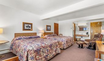 1409 Cedar St, Beresford, SD 57004