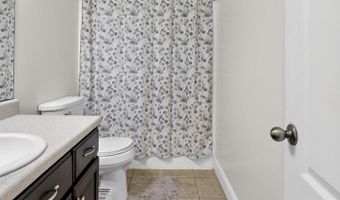 82 Drury Ln, Albertville, AL 35950