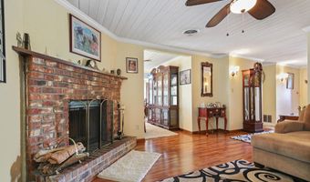 1300 Desert Dawn Dr, Alamogordo, NM 88310