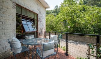585 White Cir 32, Athens, GA 30605