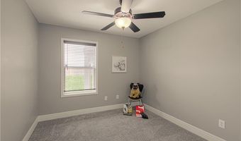 16910 Tucker Ct, Basehor, KS 66007