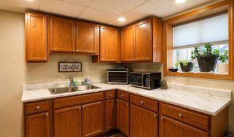 705 SW 13th Ave, Aberdeen, SD 57401