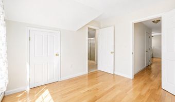 226 Tower Hill Rd, Cumberland, RI 02864