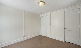 57 Oxford St, Augusta, ME 04330
