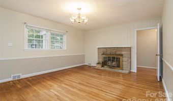 352 Cedar Ln, Arden, NC 28704