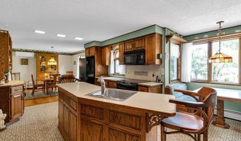 1581 N Forest Rd, Amherst, NY 14221