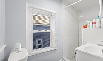 152 Washington St, Central Falls, RI 02863