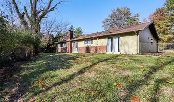 117 Old Oaks Dr, Ballwin, MO 63011