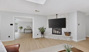 2704 Palo Alto Dr NE, Albuquerque, NM 87112