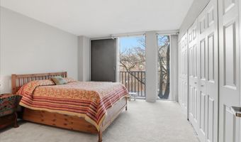 4600 S FOUR MILE RUN Dr 207, Arlington, VA 22204