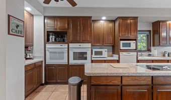 40 LaVanda Ln, Hot Springs Village, AR 71909