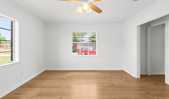 402 E Poplar St, Atmore, AL 36502