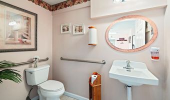 570 Forest Hills Pkwy, Bayville, NJ 08721