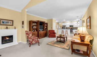 18 Powderhorn Way, Allentown, NJ 08501