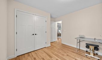 17 Laurel Rd, Arden, NC 28704