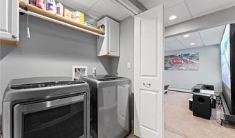 17 Boyle Ave, Cumberland, RI 02864